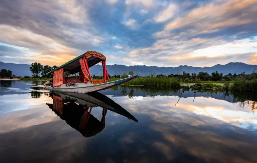 Kashmir Tour Package From Kolkata With Voy Trips